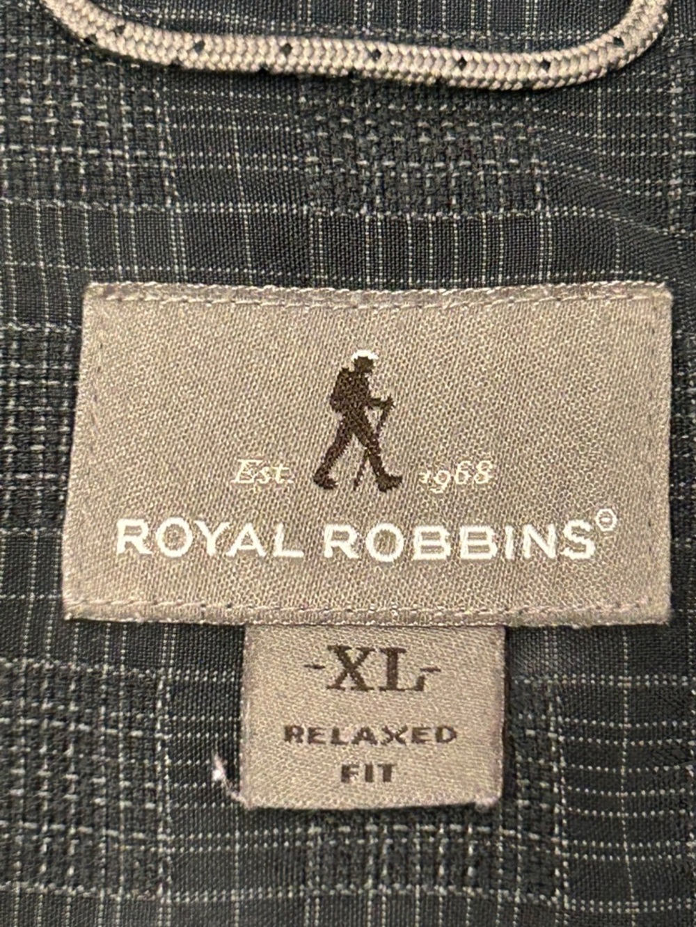 LOT OF 2 Royal Robbins Men’s Short-Sleeve Button-Down Shirts Charcoal Gray XL - Picture 8 of 9